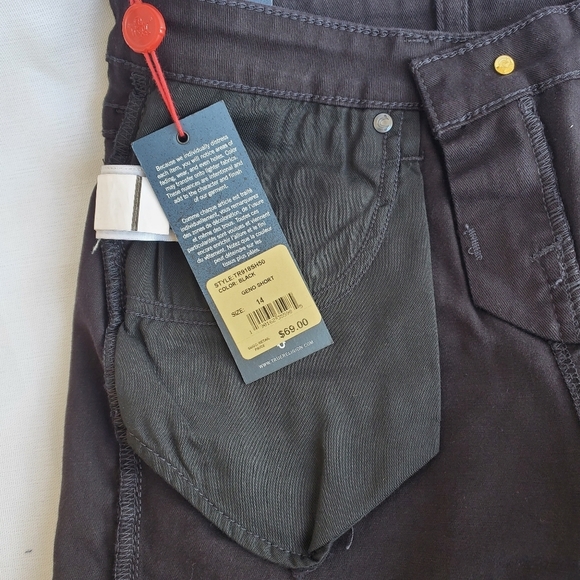 NWT True Religion Boys' Geno Frayed Denim Jean Short Sz 14 - Picture 11 of 13